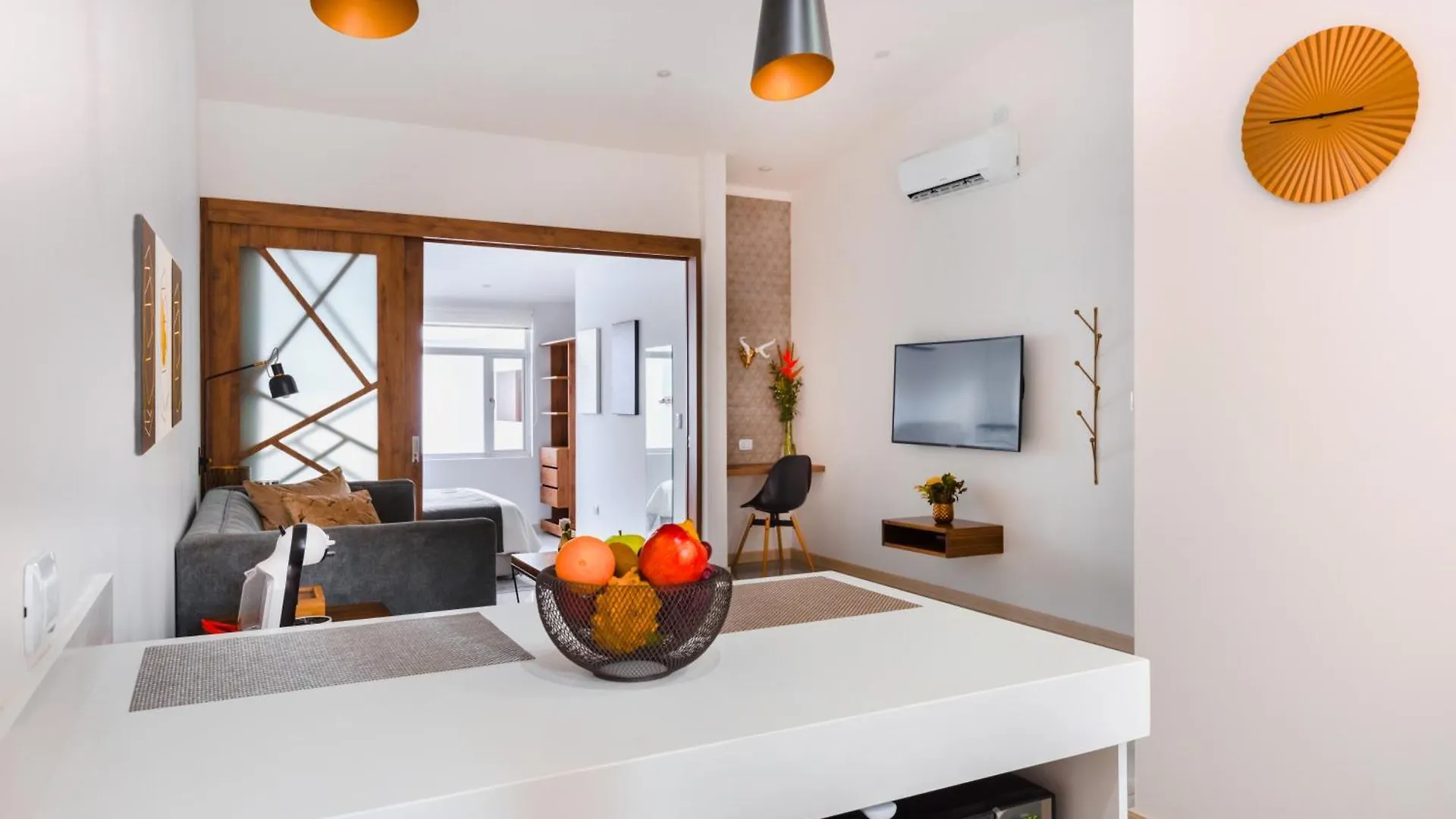 Cal Suites, Aptos Equipados En La Mejor Zona De Granada En Cali - Colombia 0*,  Colômbia