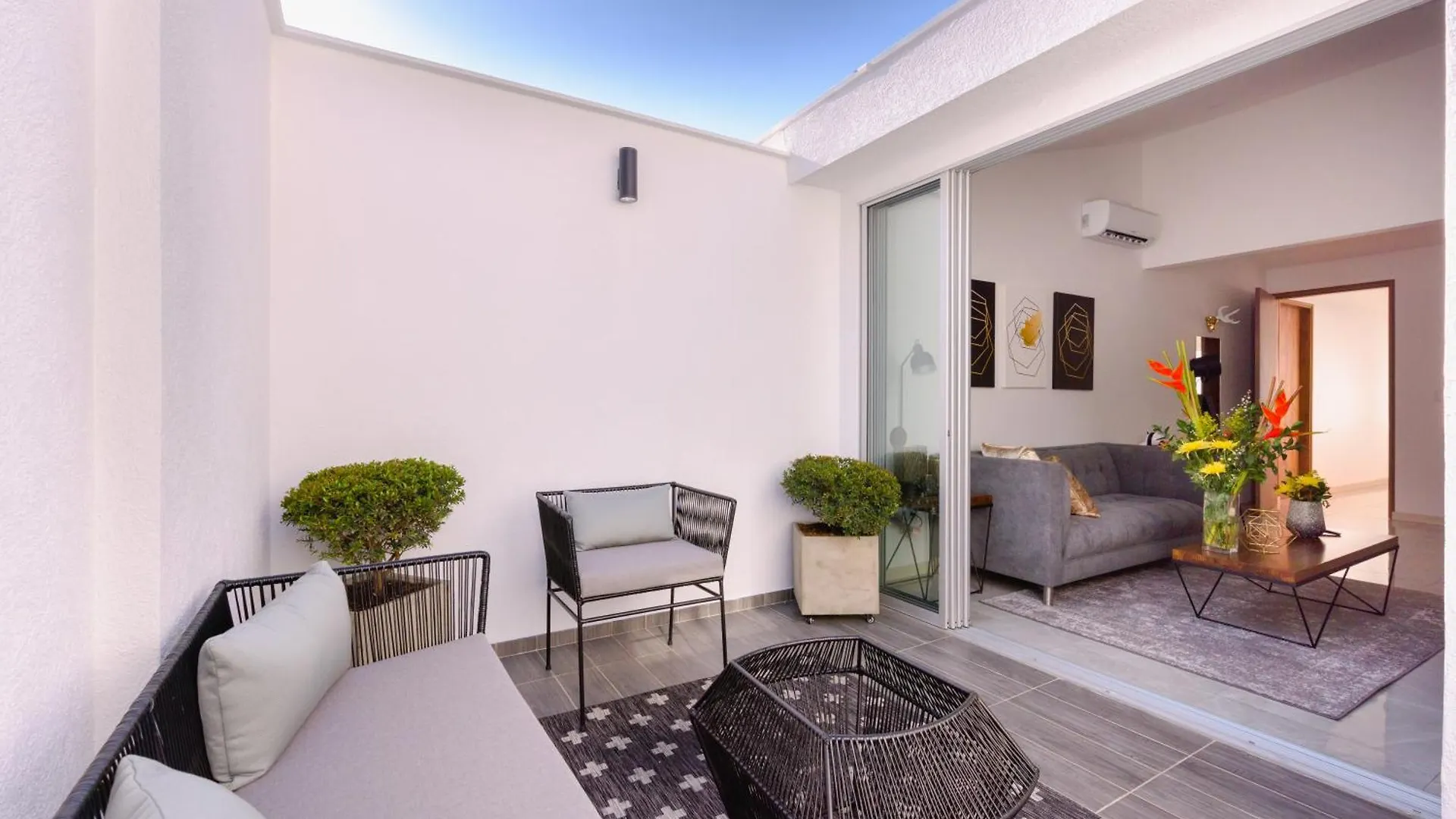 Apartment Cal Suites, Aptos Equipados En La Mejor Zona De Granada En Cali - Colombia Colombia