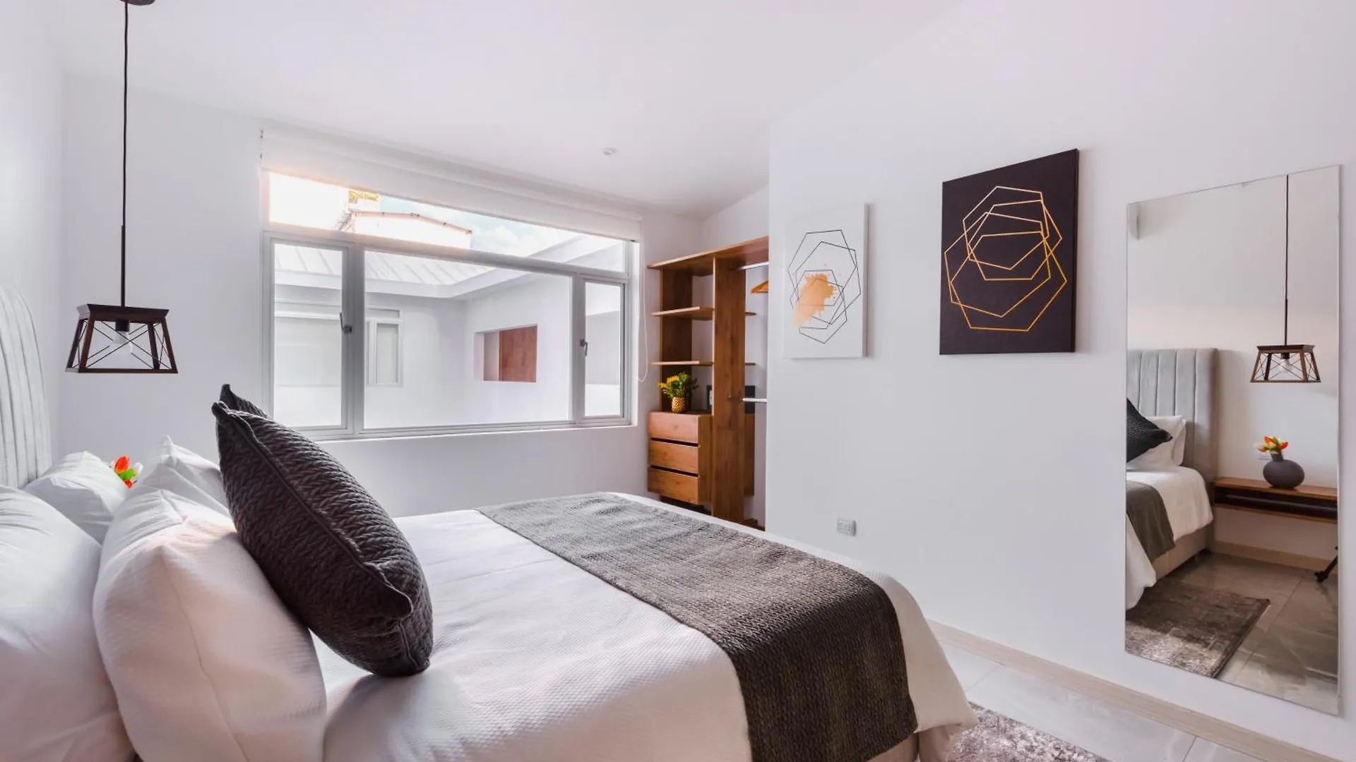 Cal Suites, Aptos Equipados En La Mejor Zona De Granada En Cali - Colombia