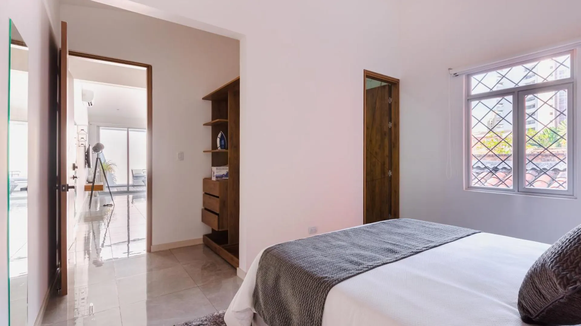 Cal Suites, Aptos Equipados En La Mejor Zona De Granada En Cali - Colombia 0*,