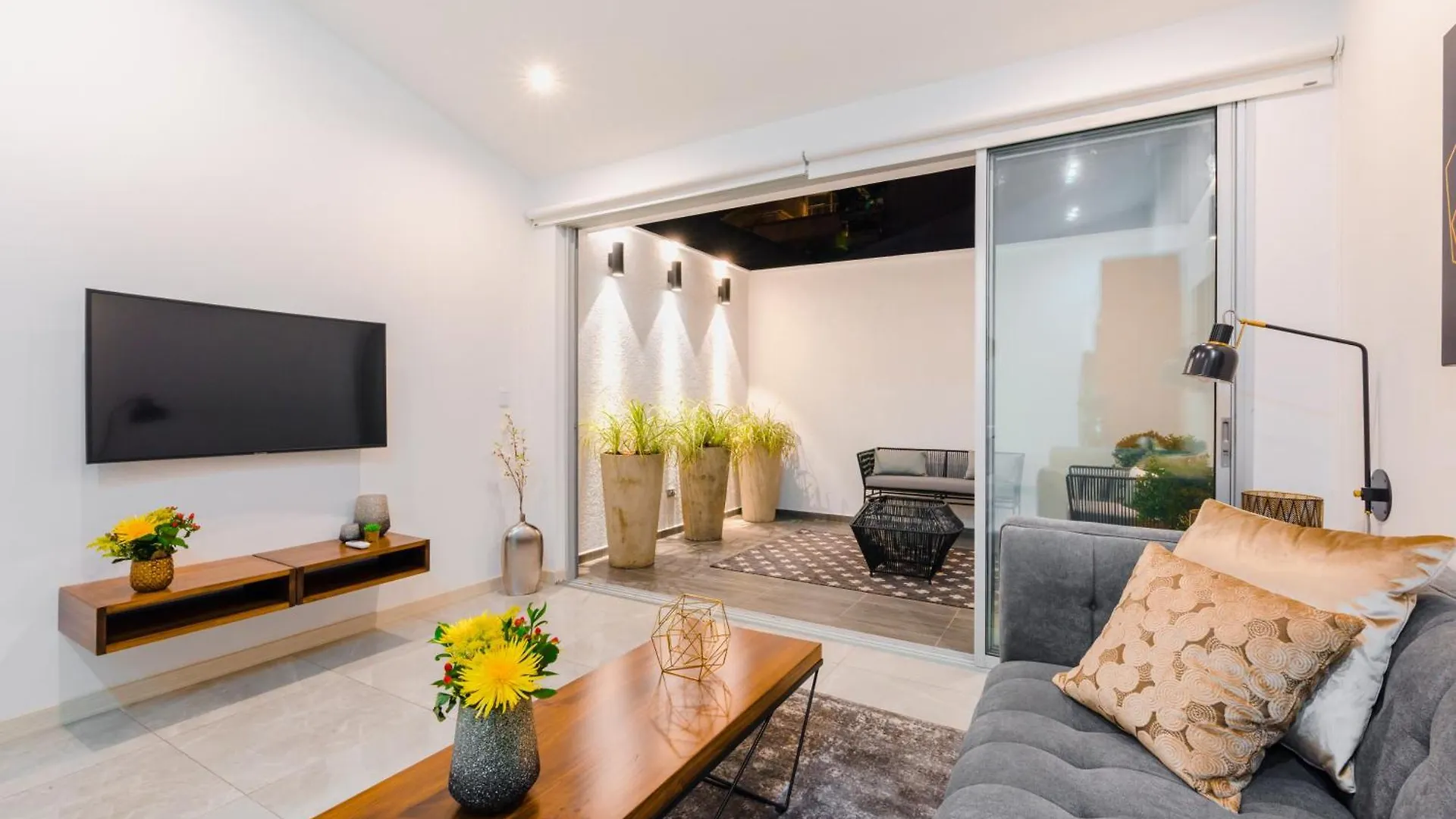 Cal Suites, Aptos Equipados En La Mejor Zona De Granada En Cali - Colombia Colombia